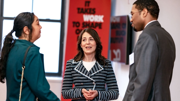 ’22, left, talked with Robin Wentworth and David Moore Jr. ’22 at the ILR WIDE launch event March 10 in the ILR School’s New York City office. Wentworth and her husband, Tim Wentworth ’82, seeded the new program with a $1 million gift.